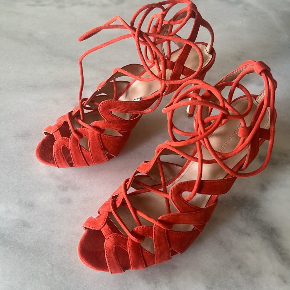 Banana Republic 100% suede leather Jennie Heel in Dune Red size 8.5